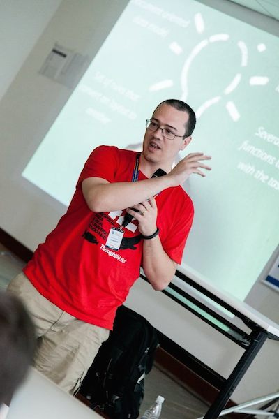 Marcos Silveira presenting Marcos Silveira presenting